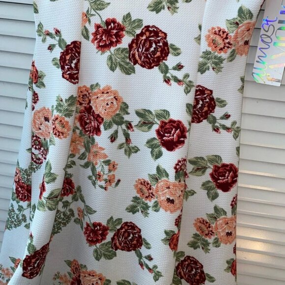 Almost Famous Floral Dress - Picture 3 of 6